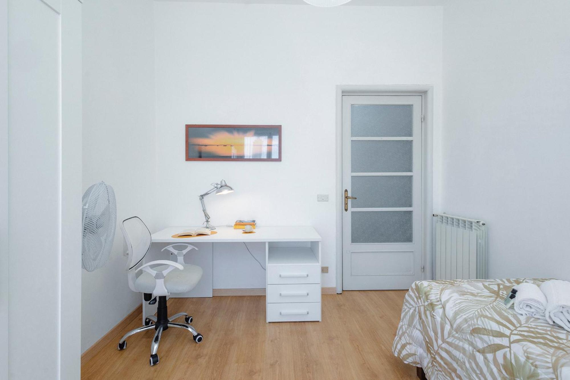 "L'Attico Bianco" City View 10 M A Piedi Dal Mare Savona Exterior foto