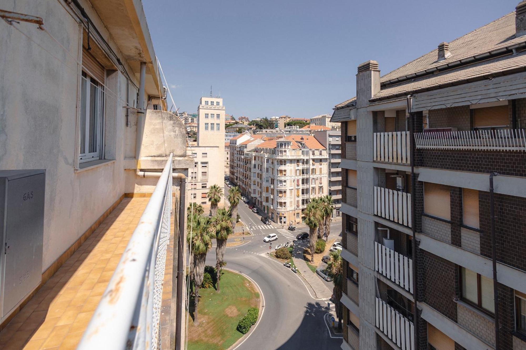 "L'Attico Bianco" City View 10 M A Piedi Dal Mare Savona Exterior foto