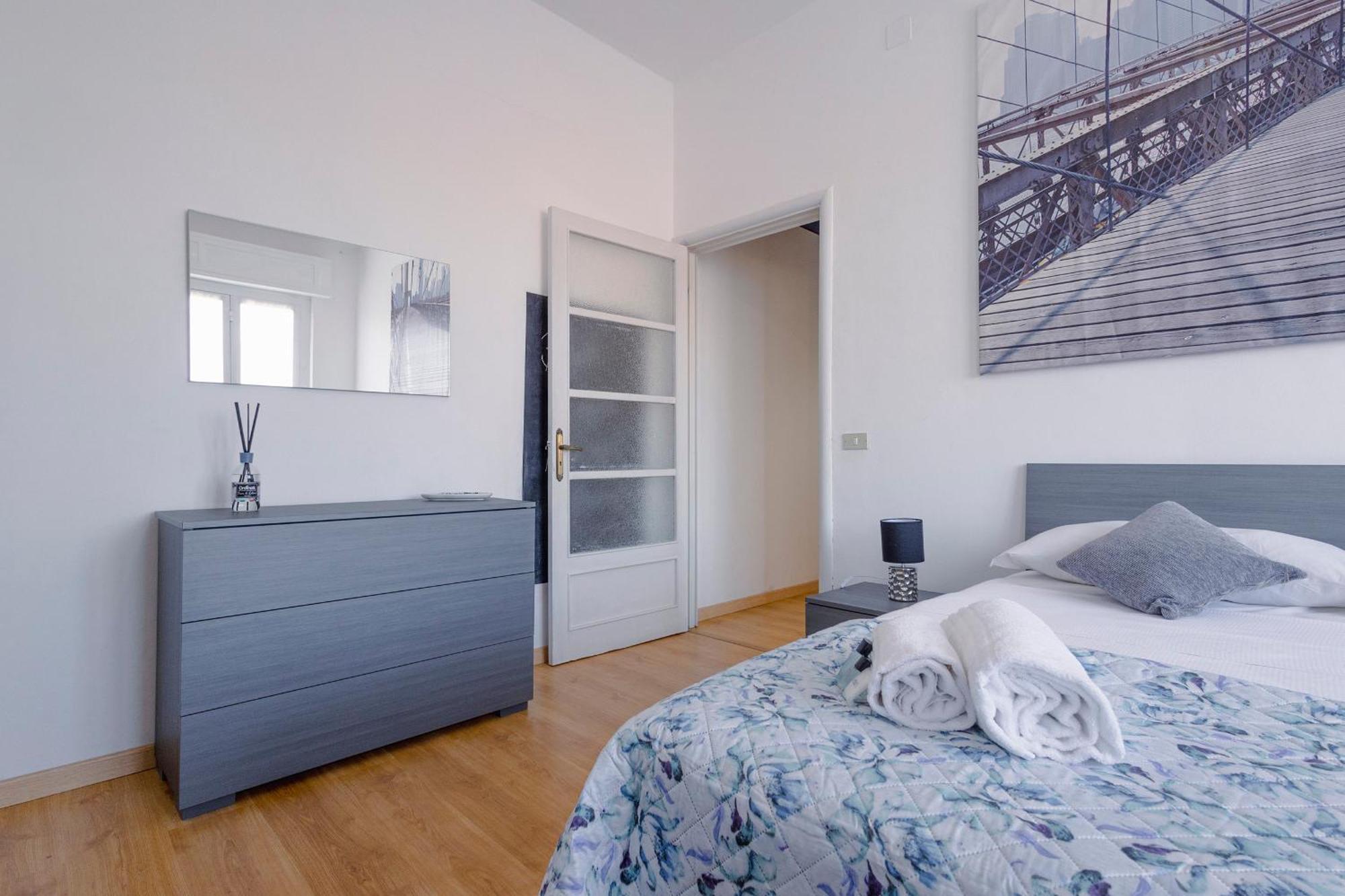 "L'Attico Bianco" City View 10 M A Piedi Dal Mare Savona Exterior foto