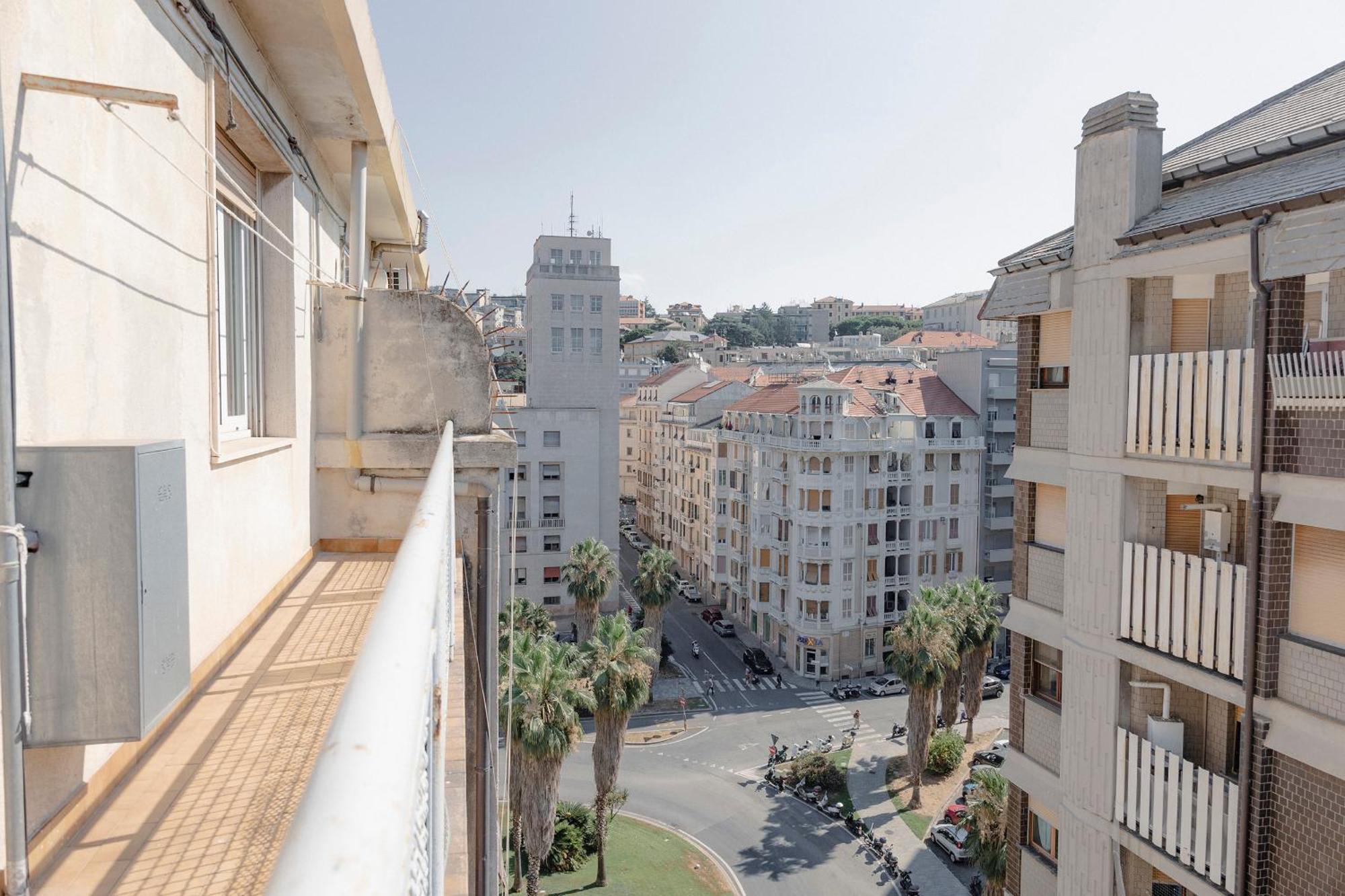 "L'Attico Bianco" City View 10 M A Piedi Dal Mare Savona Exterior foto