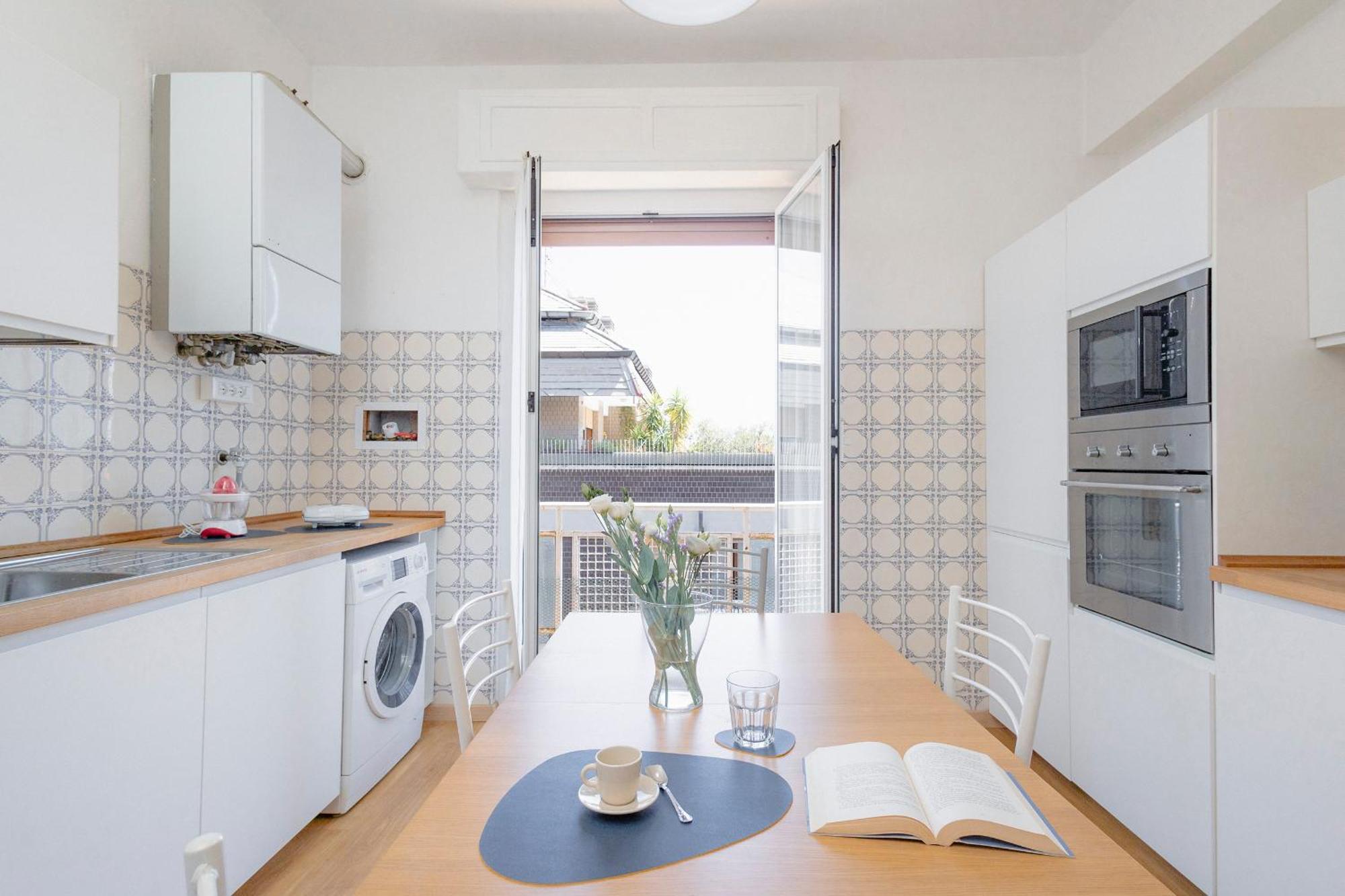 "L'Attico Bianco" City View 10 M A Piedi Dal Mare Savona Exterior foto